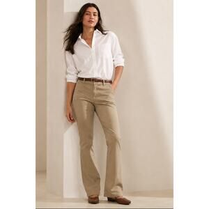 Banana Republic Women's Preppy Girlfriend Fit Bootcut SZ 4 Tan Slacks